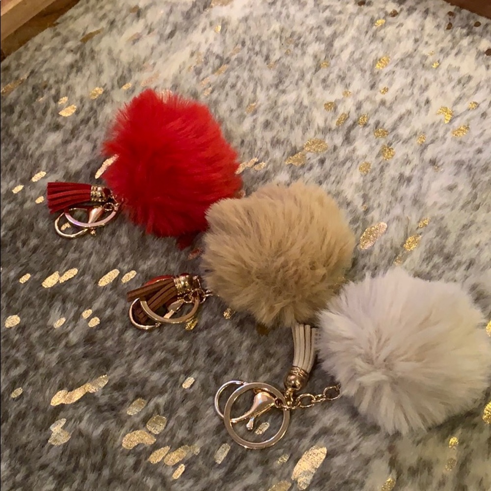 Pompom Keychain/ Purse Accessory - Picture 2 of 3